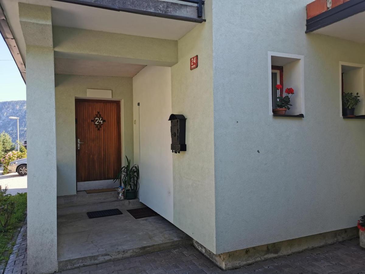 Apartma Rekar - A House, Where You Can Relax In The Embrace Of Nature Jesenice Eksteriør billede