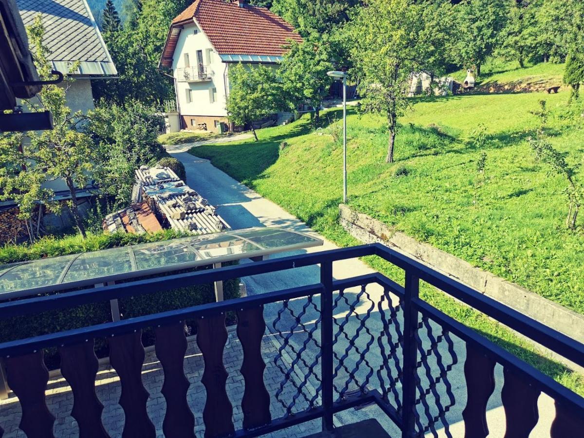 Apartma Rekar - A House, Where You Can Relax In The Embrace Of Nature Jesenice Eksteriør billede