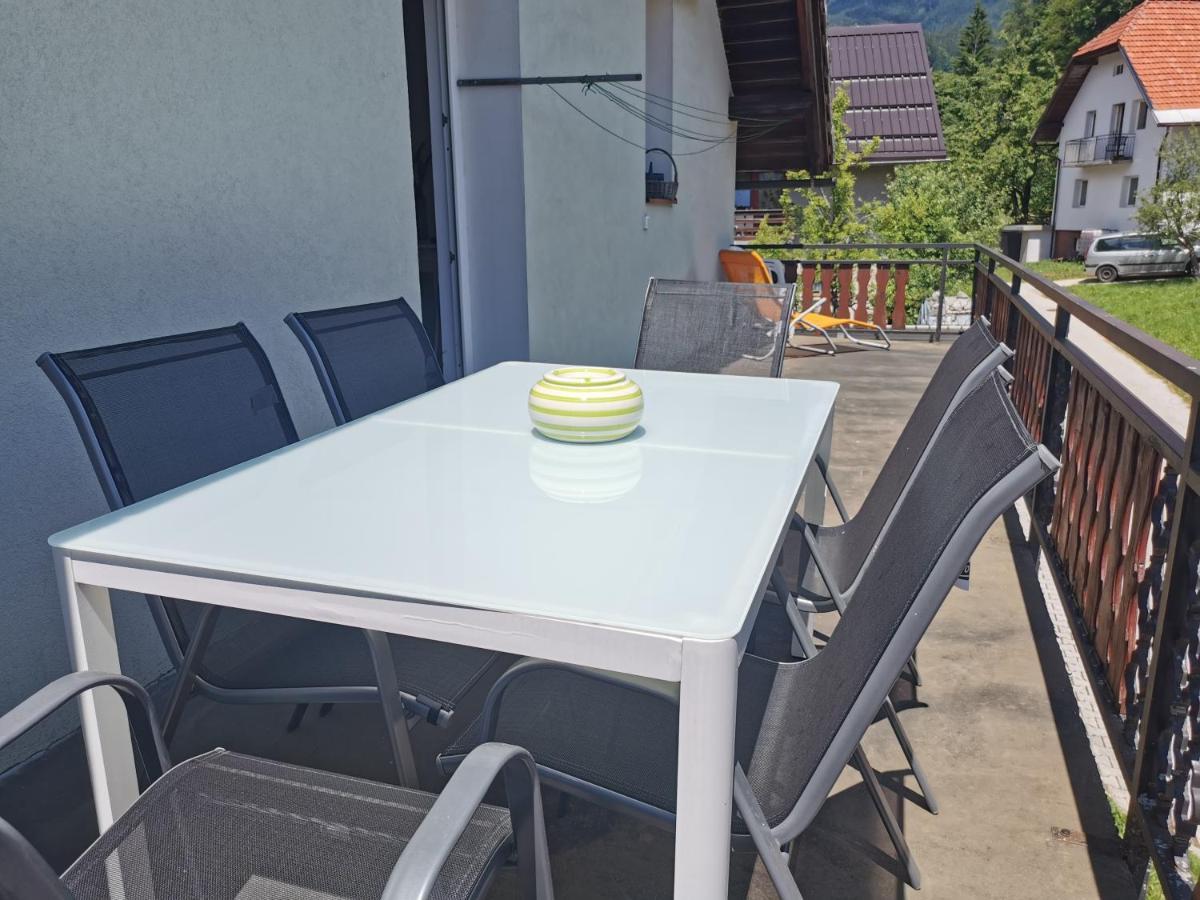 Apartma Rekar - A House, Where You Can Relax In The Embrace Of Nature Jesenice Eksteriør billede